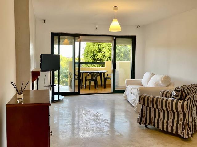 Piso en venta en Barriada Islas Canarias, Costa del Sol Occidental