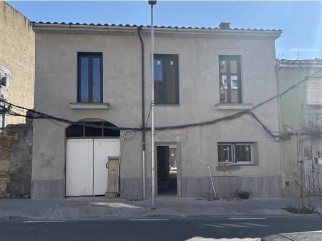 Piso en venta en Baix Vila, Osona
