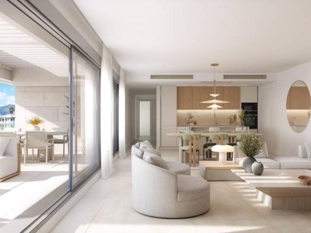 Piso en venta en Barriada Islas Canarias, Costa del Sol Occidental