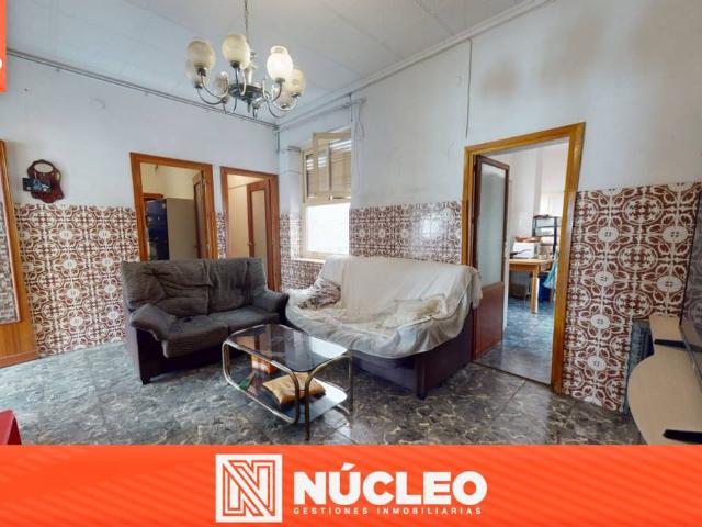 Piso en venta en El Progreso, Elda