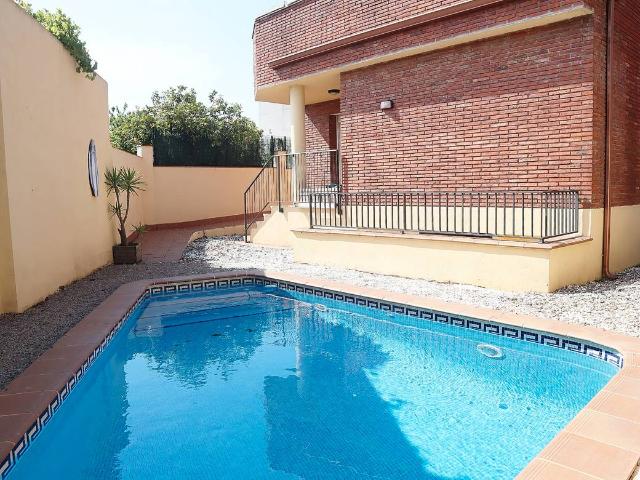 Piso en venta en Cerdanyola Del Vallès, Sant Martí