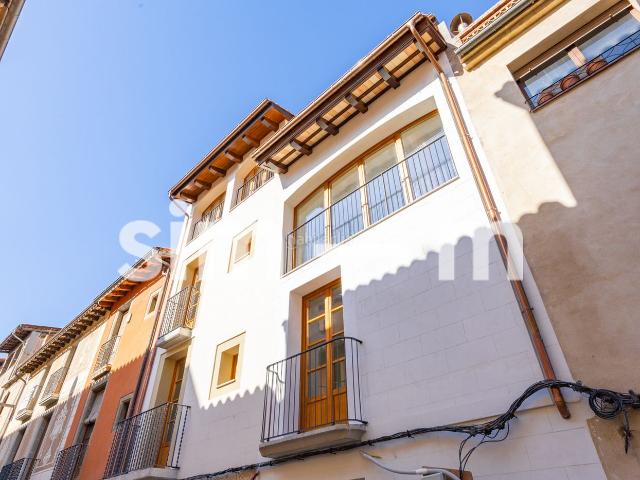 Piso en venta en Barri dels Caputxins, Osona