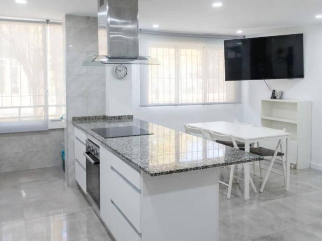Piso en venta en Casco Antiguo - Santa Cruz - Ayuntamiento, l'Alacantí