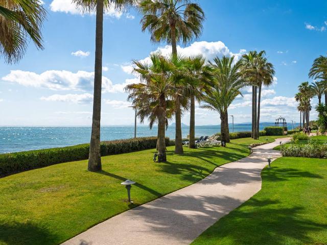 Piso en venta en Barriada Islas Canarias, Costa del Sol Occidental