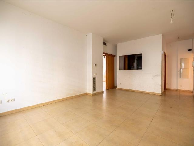 Piso en venta en Montbrió Del Camp