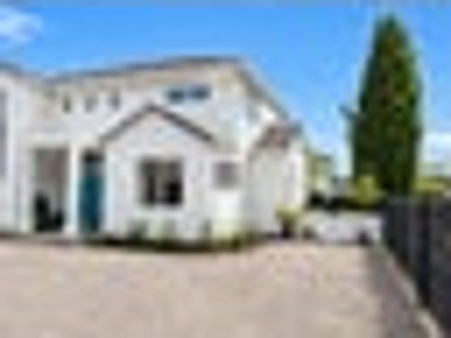 House for sale in Albany South, Upper Harbour