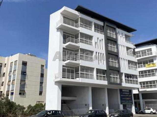 Bureau location à Bouskoura, Gharb-Chrarda-Beni Hssen