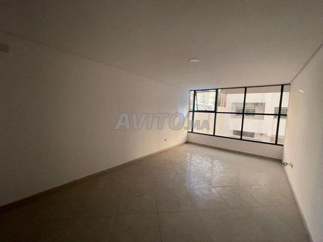 Bureau vente à Lyautey