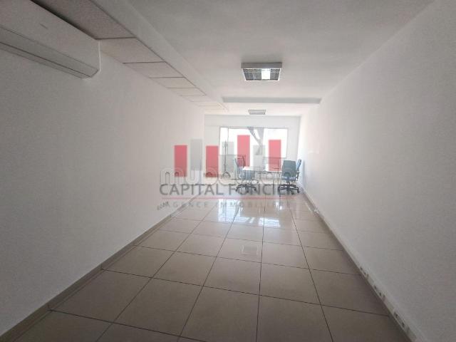 Bureau location à Anfa, Gharb-Chrarda-Beni Hssen