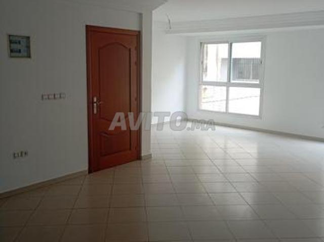 Bureau location à Anfa, Dar Sultan