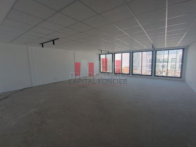 Bureau location à Anfa, Gharb-Chrarda-Beni Hssen