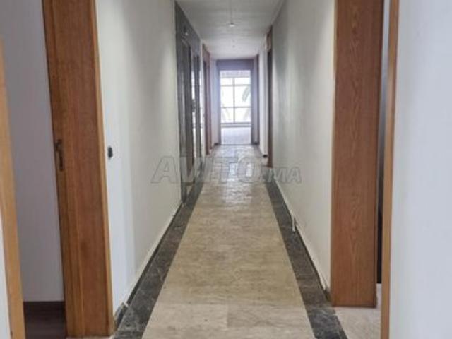 Bureau location à Anfa, Gharb-Chrarda-Beni Hssen