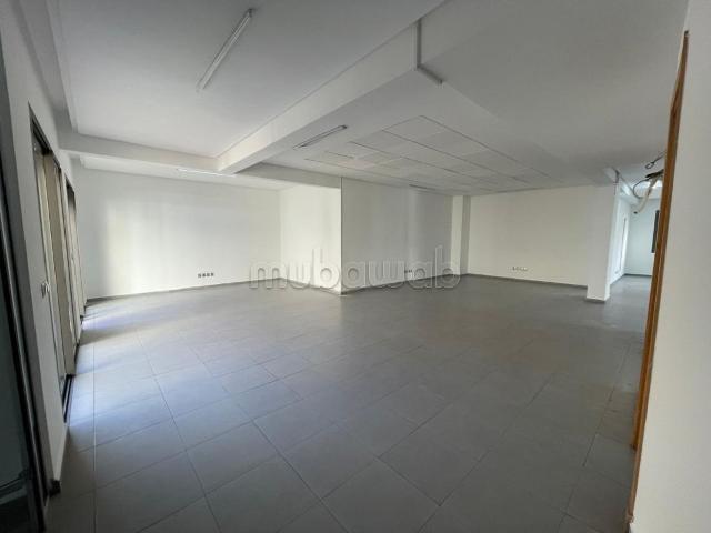 Local commercial location à Anfa, Gharb-Chrarda-Beni Hssen
