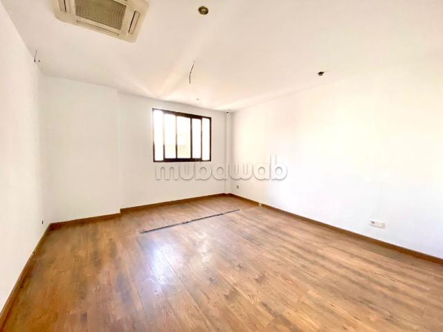 Bureau location à Anfa, Gharb-Chrarda-Beni Hssen