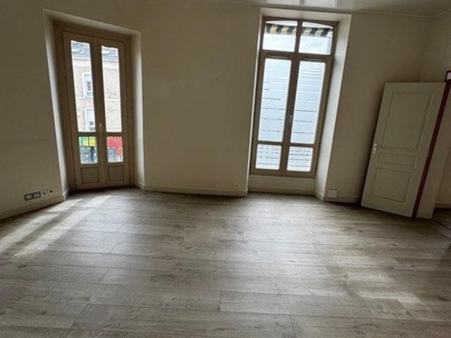 Bureau vente à Le Mans