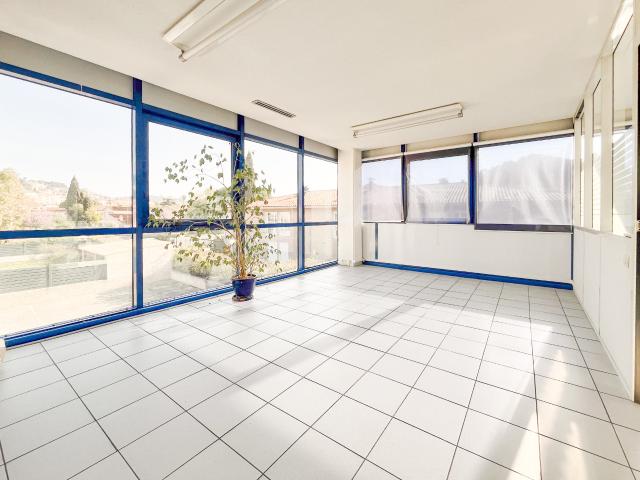 Bureau vente à Arrondissement de Toulon, Hyères