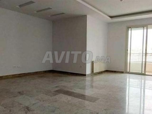 Bureau location à Anfa, Gharb-Chrarda-Beni Hssen