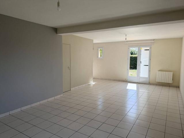 Maison location à Champrond-en-Perchet, Eure-et-Loir