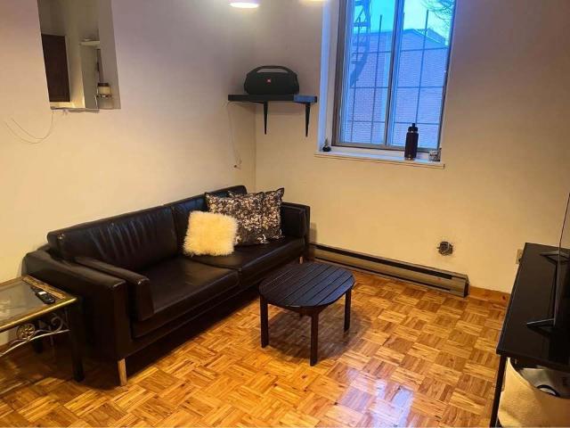 Apartment for rent in Prince-Arthur, Montréal