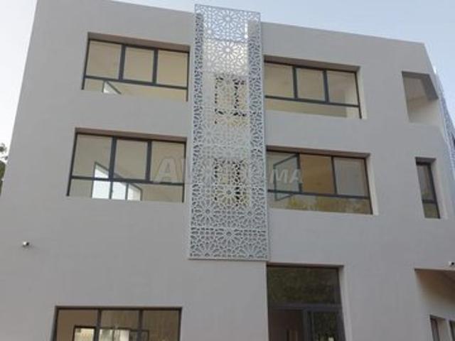 Bureau vente à Témara