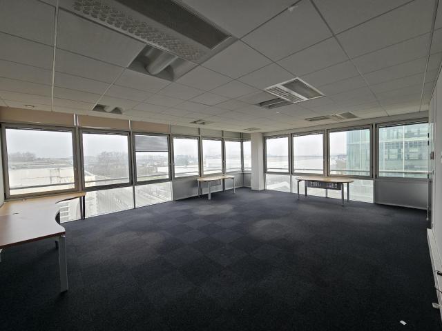 Bureau vente à Angers