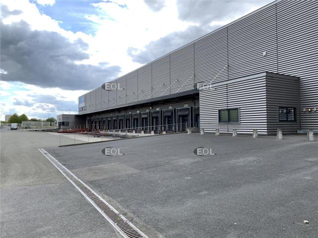Local Commercial location à Senlis, Verneuil-en-halatte