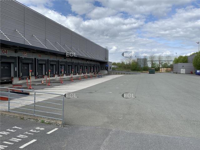 Local Commercial location à Senlis, Verneuil-en-halatte