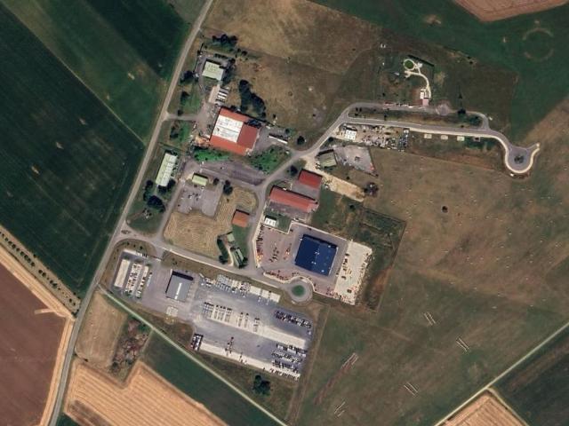 Local Commercial vente à Neufchâteau, Auzainvilliers