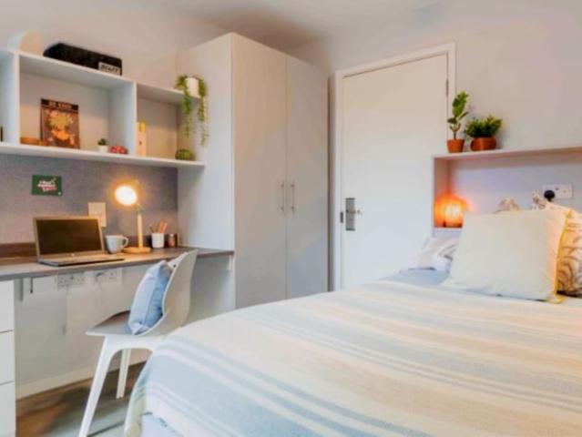 Room for rent in Finsbury, Greater London