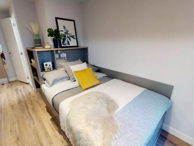 Room for rent in Hillfields, West Midlands