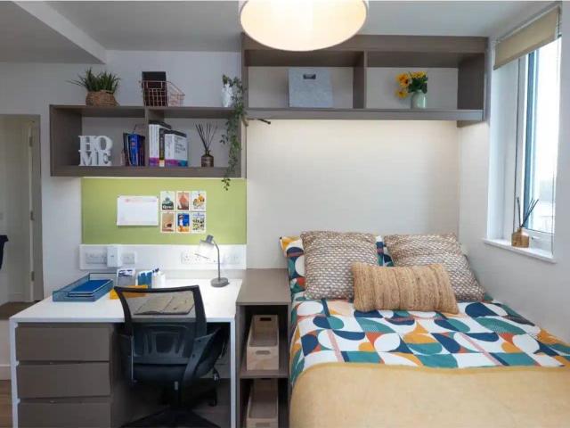 Room for rent in New Malden, Greater London
