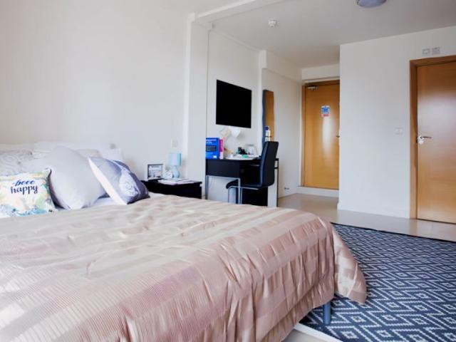Studio for rent in North Kensington, Greater London