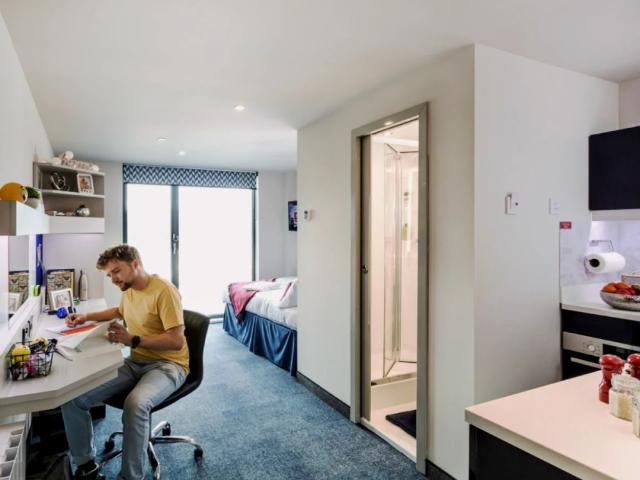 Studio for rent in Old Lenton, Haddon
