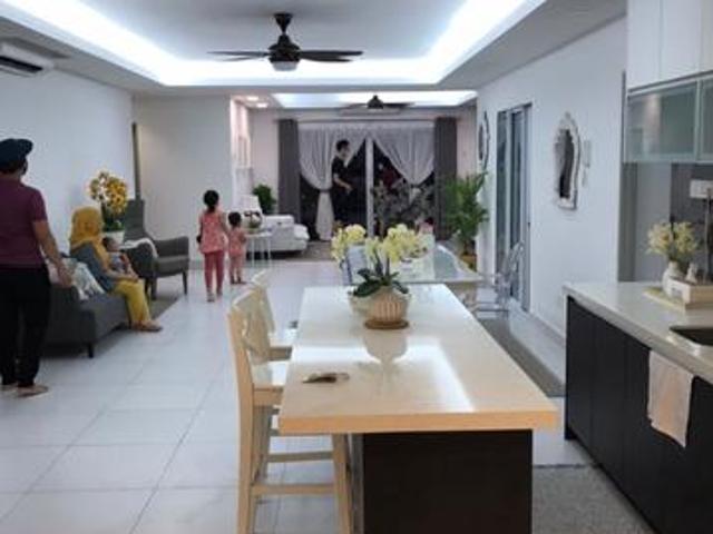 Condominium for rent in Country Heights Damansara, Kuala Lumpur