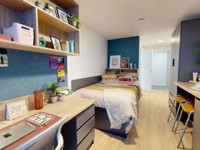 Studio for rent in Haddon, East Midlands