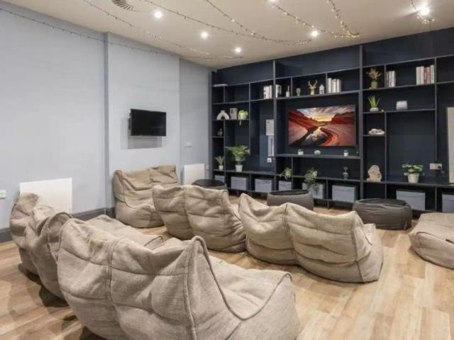 Studio for rent in Bordesley, West Midlands