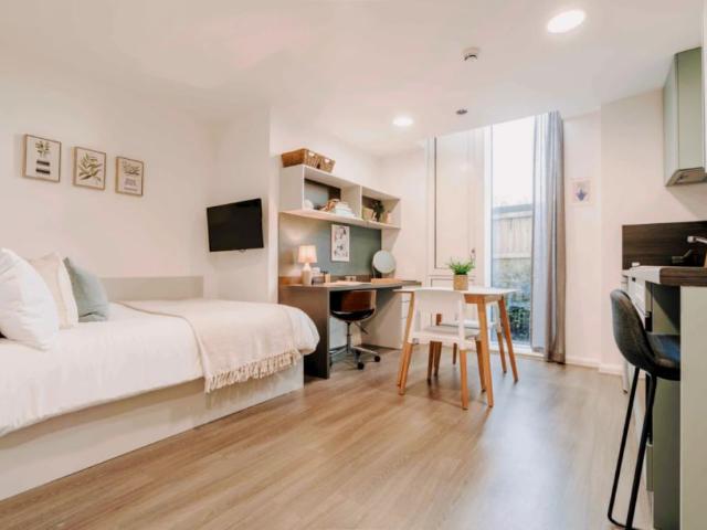 Studio for rent in Temple Cowley, Oxford