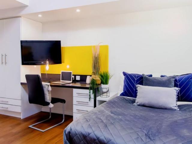 Studio for rent in Haddon, East Midlands