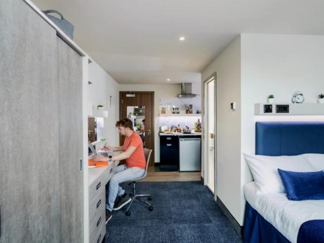 Studio for rent in Old Lenton, Haddon