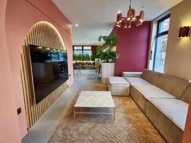 Studio for rent in Lansdowne, Springbourne