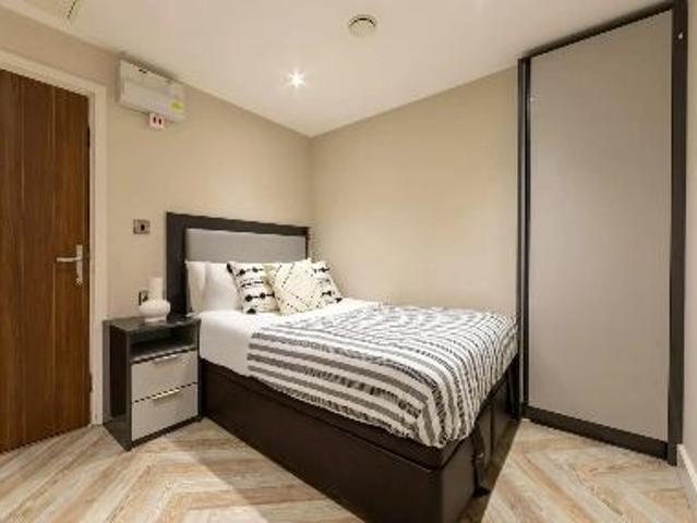 Studio for rent in City Centre, Georgia