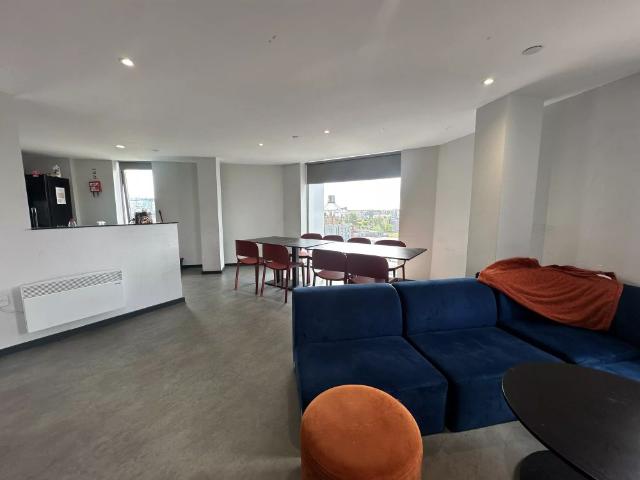 Room for rent in Islington, Calderstones