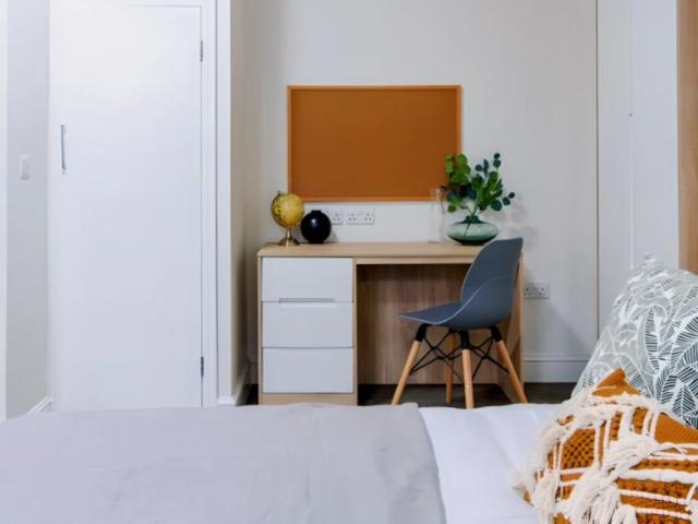 Room for rent in Bloomsbury, Greater London