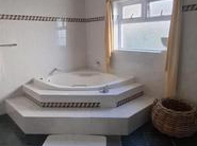 Apartment for rent in Parow, Western Cape