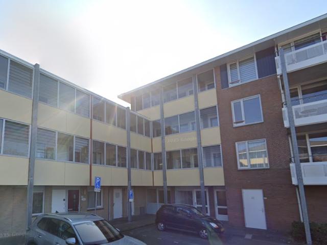Appartement te huur in Noord-scharwoude, Noord Holland