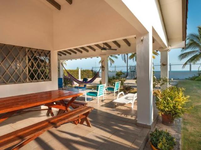 Playa Blanca Venta de Casa de Playa frente al Mar