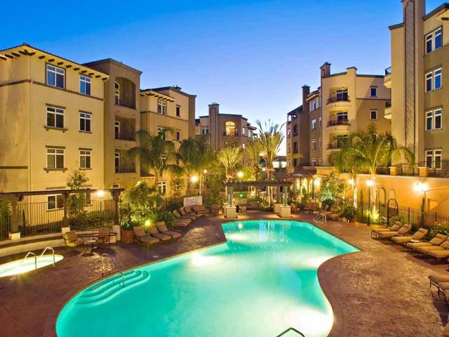 Apartment for rent in Canoga Park, California