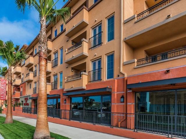 Apartment for rent in Canoga Park, California