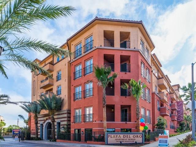 Apartment for rent in Canoga Park, California