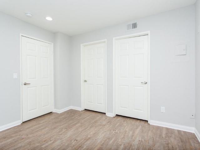 Apartment for rent in Canoga Park, California